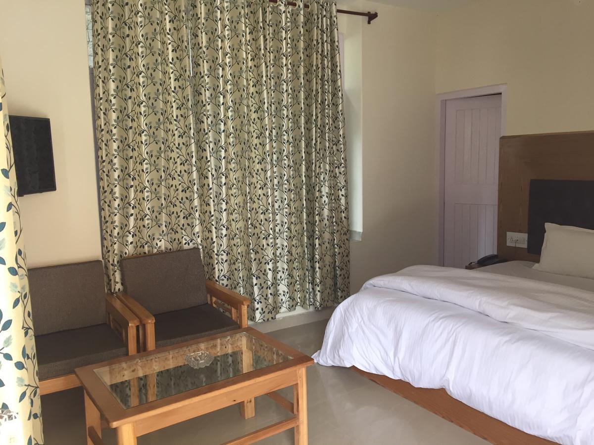 Bed and Breakfast Ambika Bliss Манали Экстерьер фото